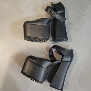 Dollskill Platform Heels